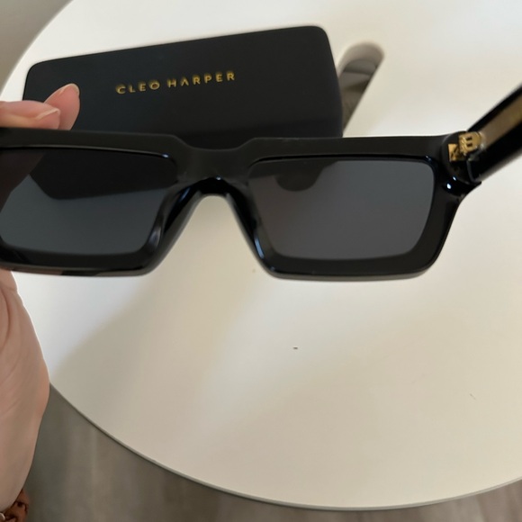Cleo Harper Black Sunglasses - Picture 5 of 5